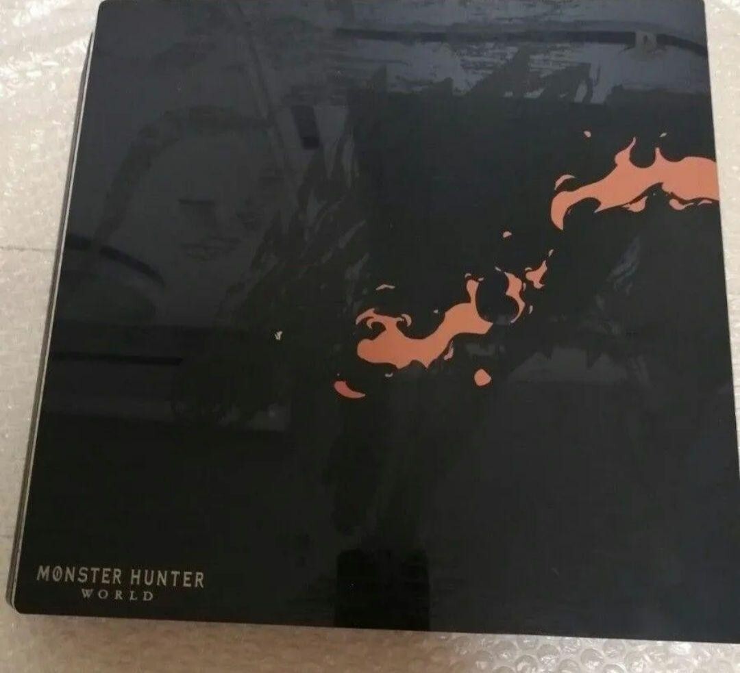 Sony PlayStation4 Pro MONSTER HUNTER WORLD LIOLUS EDITION CUHJ 