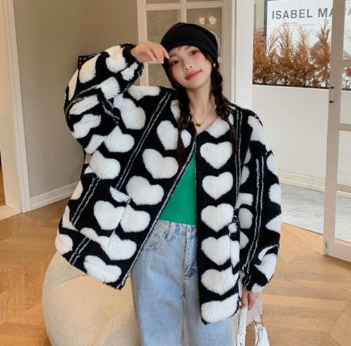 Winter Faux Lamb Fur Heart Design Stand Collar Coat Crew Neck