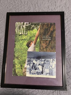 GRAPETTE ALL THINGS! FRAMED WASHINGTON & LEE UNIVERSITY/W&L W/ GRAPETTE IN HAND