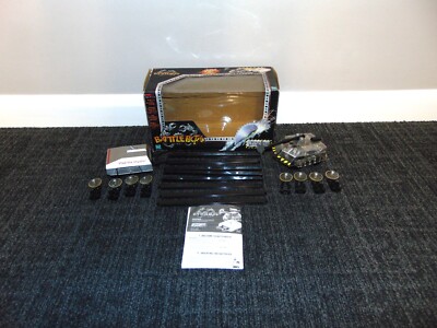 Hasbro Tiger Battlebots *funktionstüchtig* Bump N Bash Bots 2 Battle Bots und Arena