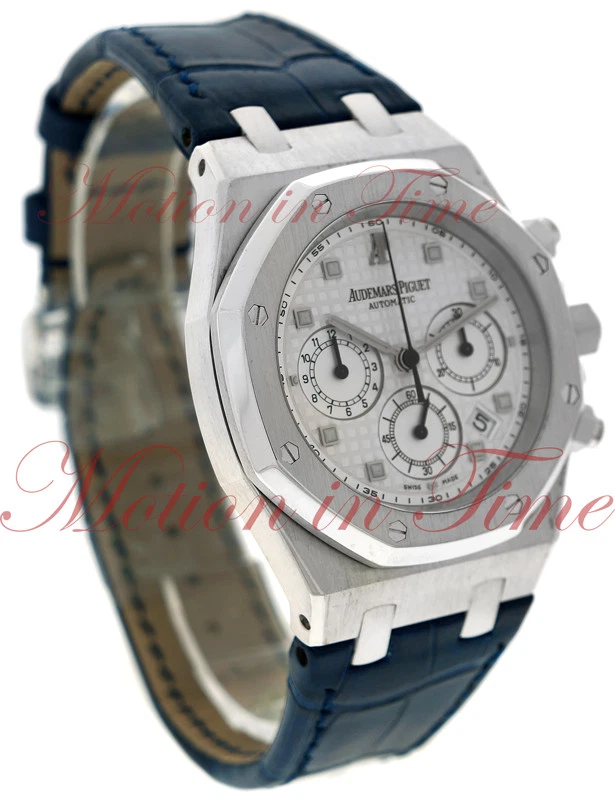 Cronógrafo Audemars Piguet Royal Oak 39 mm oro blanco 18kt 26022BC.OO.D002CR.01 Foto 3 de 4