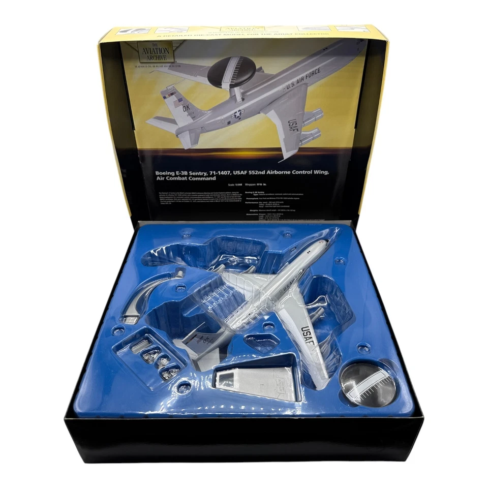 Corgi 1:144 AA3291 Boeing E-3B часовой ВВС США, современная война литая модель - Изображение 3 из 4