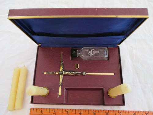 Vintage PIUS Catholic Priest Traveling Mass Kit Sick Call Set With Case Crucifix - Picture 2 of 14