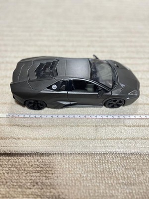 Burago Lamborghini Reventon 1/18