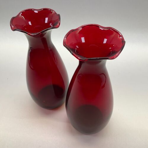 Anchor Hocking Royal Ruby Flower Vases - Ruffled Rim Vintage - Set of 2 - Picture 2 of 3