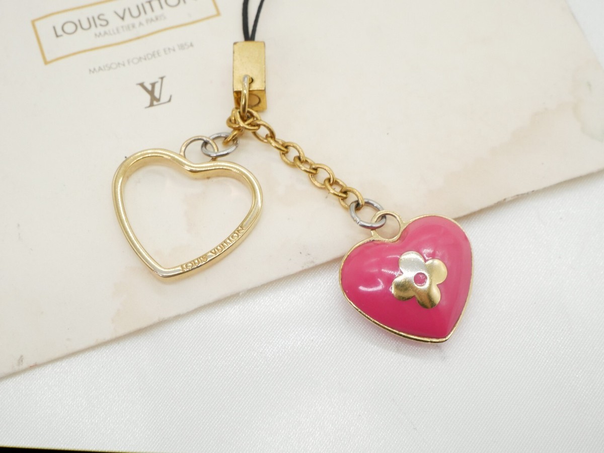 Louis Vuitton Cell Phone Strap Accessory Telephone Heart