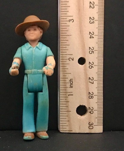 FISHER PRICE TOYS ADVENTURE PEOPLE #304 SAFARI SON FIGURE WEARING COWBOY HAT - Picture 12 of 12