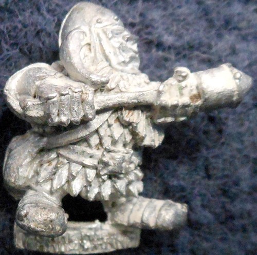 1987 Chaos Dwarf Bazooka Crew C22 Weapons Team 0312 Games Workshop Warhammer GW - Picture 5 of 6
