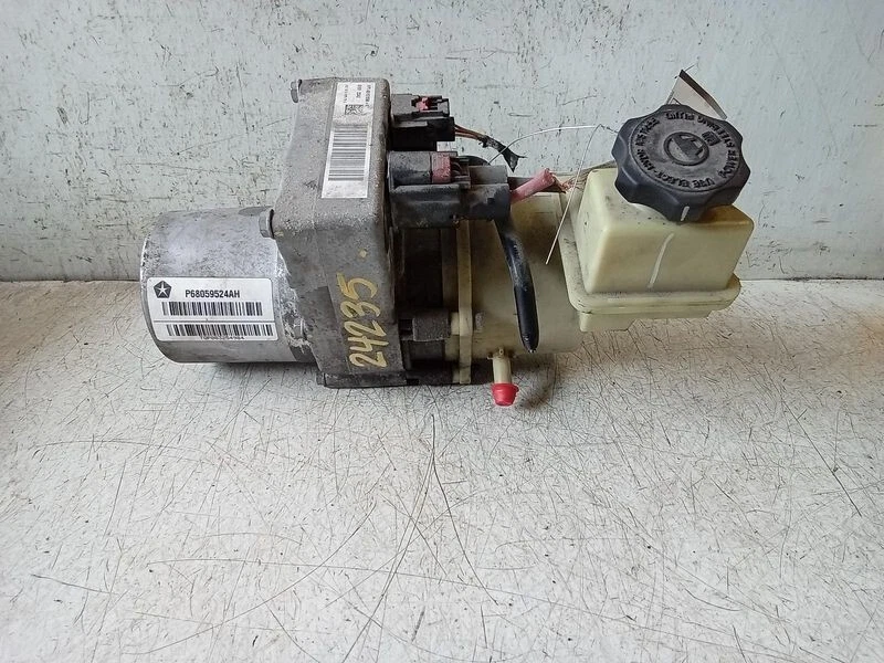 Chrysler 300 2011-2018, bomba de dirección asistida Dodge Charger OEM Foto 3 de 4