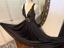 Vintage OLGA Black Nightgown Size S Nylon  Lace Full Sweep 92270 Quiet Luxury
