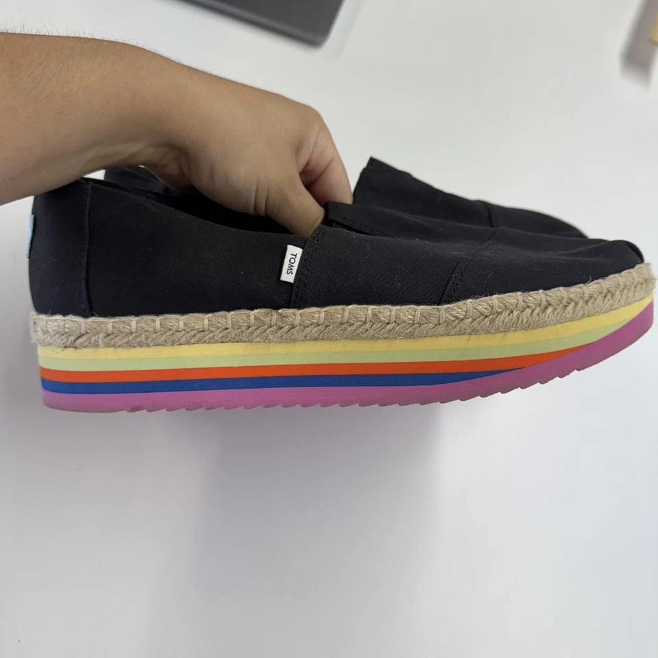 Zapatos Toms para mujer talla 11 alpargata de lona negra plataforma suela arco iris Foto 4 de 4