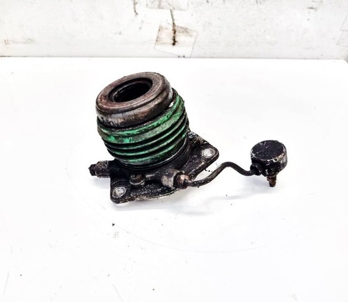 Concentric slave cylinder