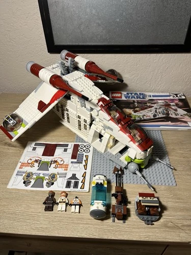 LEGO Star Wars Republic Attack Gunship 7676
