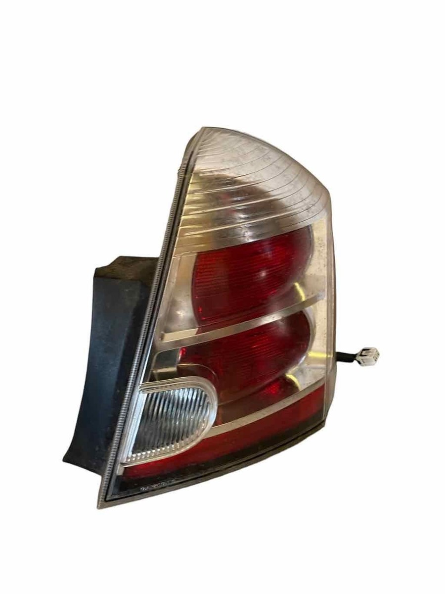 10 11 12 NISSAN SENTRA Tail Light Lamp Assembly Right Passenger