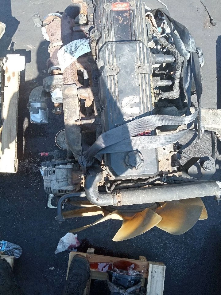 Used Engine Complete Assembly fits: 2006 Dodge 2500 PICKUP 5.9L diesel VIN C 8th - Imagem 3 de 4