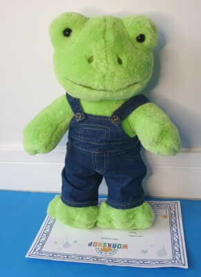 BUILD A BEAR FROSCH ZERTIFIKAT & LATZHOSE NEU MIT ETIKETT PLÜSCH JUNGEN MÄDCHEN Frühling Frosch