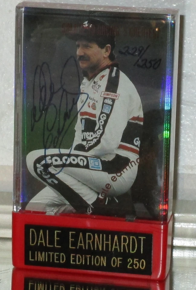 1994 SCORE BOARD DALE EARNHARDT AUTOGRAPHED CARD#229/250 W/COA PLASTIC DISPLAY - Image 4 of 4