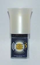 NEW BATH & BODY WORKS WHITE FLARE NIGHTLIGHT WALLFLOWER FRAGRANCE PLUG IN HOLDER