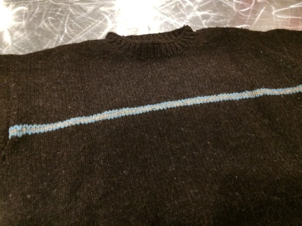 GALAPOGAS COLLECTION VINTADGE SKI SNOWBOARD SWEATER - Image 3 of 4