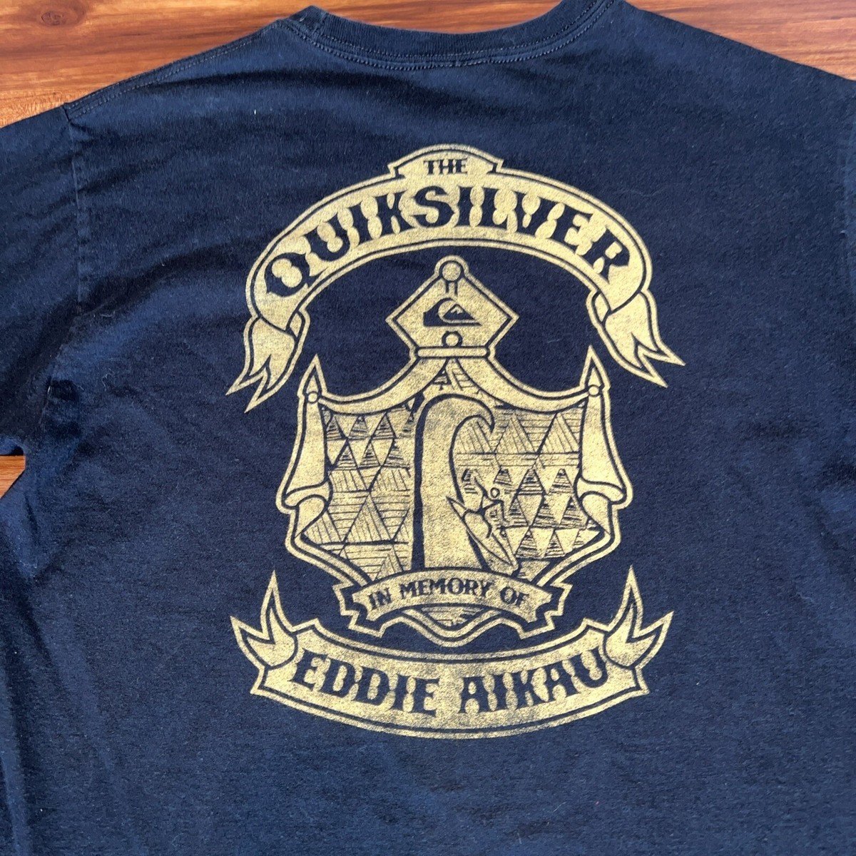 Quiksilver In Memory Of Eddie Aikau T-Shirt Youth XL Waimea Bay