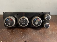 2005-2007 Nissan Pathfinder Temperature AC Climate Control Unit P/N: 27500EA21A