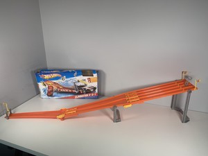 pista hot wheels 4 carriles