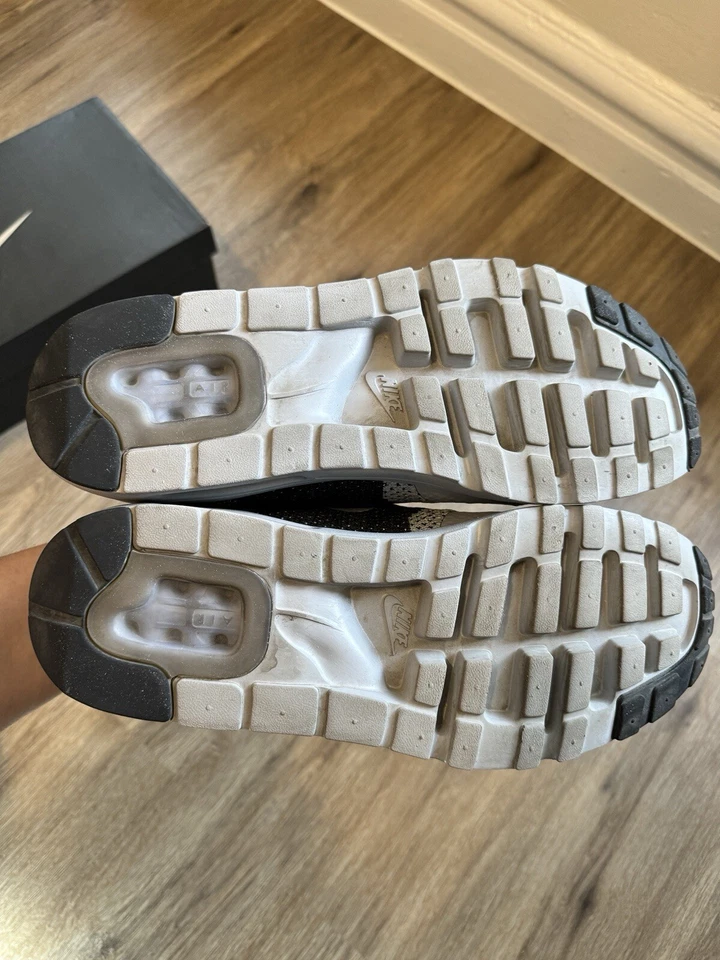 Talla 11.5 - Nike Asphalt Gold x Smart Brabus x Air Max 1 Flyknit iD 861579-994 Foto 4 de 4