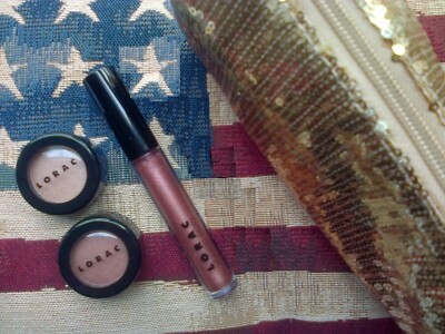 LORAC Bronze Spring Bling Collection: Lipgloss in 3D Glanz, 2 Lidschatten & Tasche