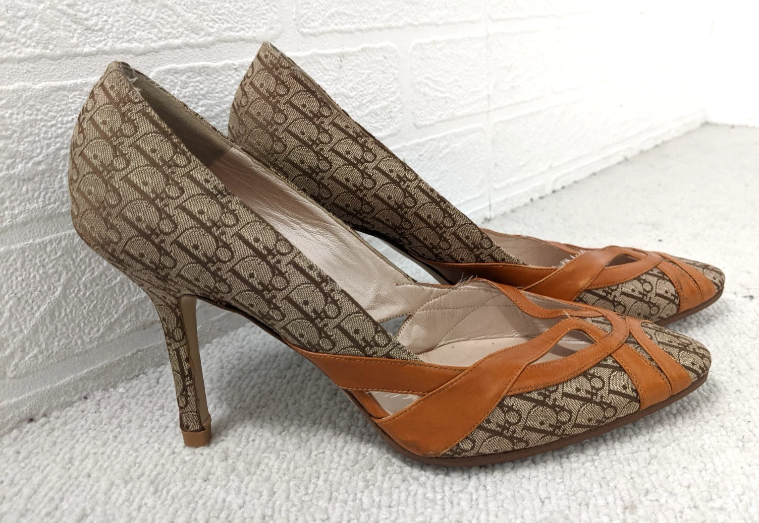 Chaussures de cour vintage Dior UK 5,5 cuir marron talon aiguille accessoires