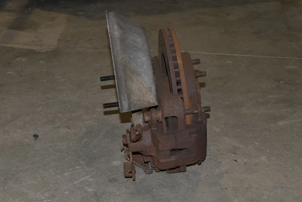 1984 Cadillac Eldorado Driver Lh Rear Knuckle Aa6792 - Image 2 of 4