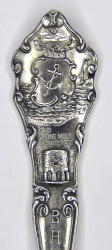 ⭐ OLD STONE MILL, NEWPORT, CUCCHIAINO ARGENTO STERLING RI ~ 5,1" ~ Campidoglio ~ PERFETTO - Foto 2 di 5