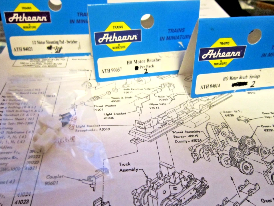 ATHEARN BLUE BOX LOCO MOTOR 84020 TUNE UP KIT - Image 3 of 4