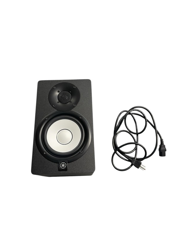 Yamaha HS5 Powered Studio Monitor Model HS5 Good Condition*616