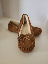 SO Brown Suede Moccasin Slippers Faux Fur Lined Bow Accent Women Sz 7/8 EUC