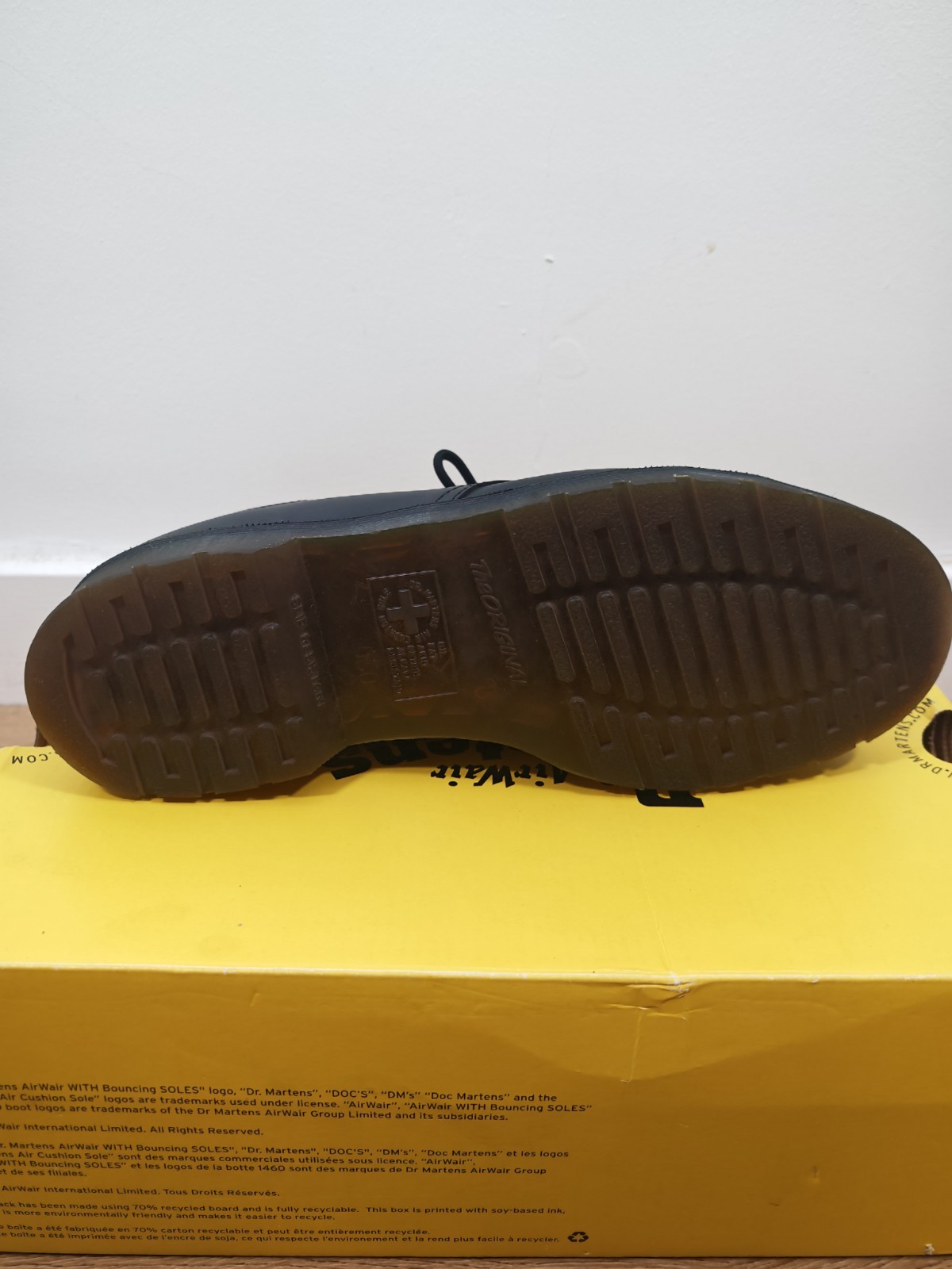 Dr. Martens 8249 Occupational Shoes Black Fine Haircell Leather UK 8 EU 42 image 7