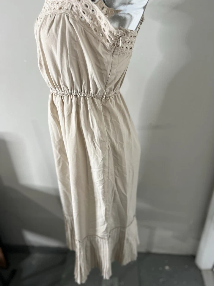 Vestido midi sin mangas con volantes crema Bitten by Sarah Jessica Parker talla 9 Foto 4 de 4