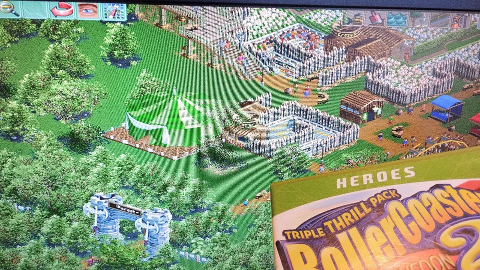 RollerCoaster Tycoon 2 Triple Thrill Pack Retro PC Game Heroes Edition [Tested] - Image 3 of 3