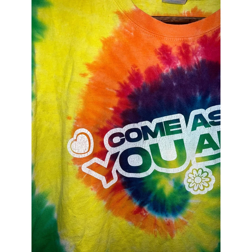 Camisa Crocs Come As Your Are Tie Dye Arco Iris Multicolor Zapato Promo Camiseta XL Foto 3 de 4