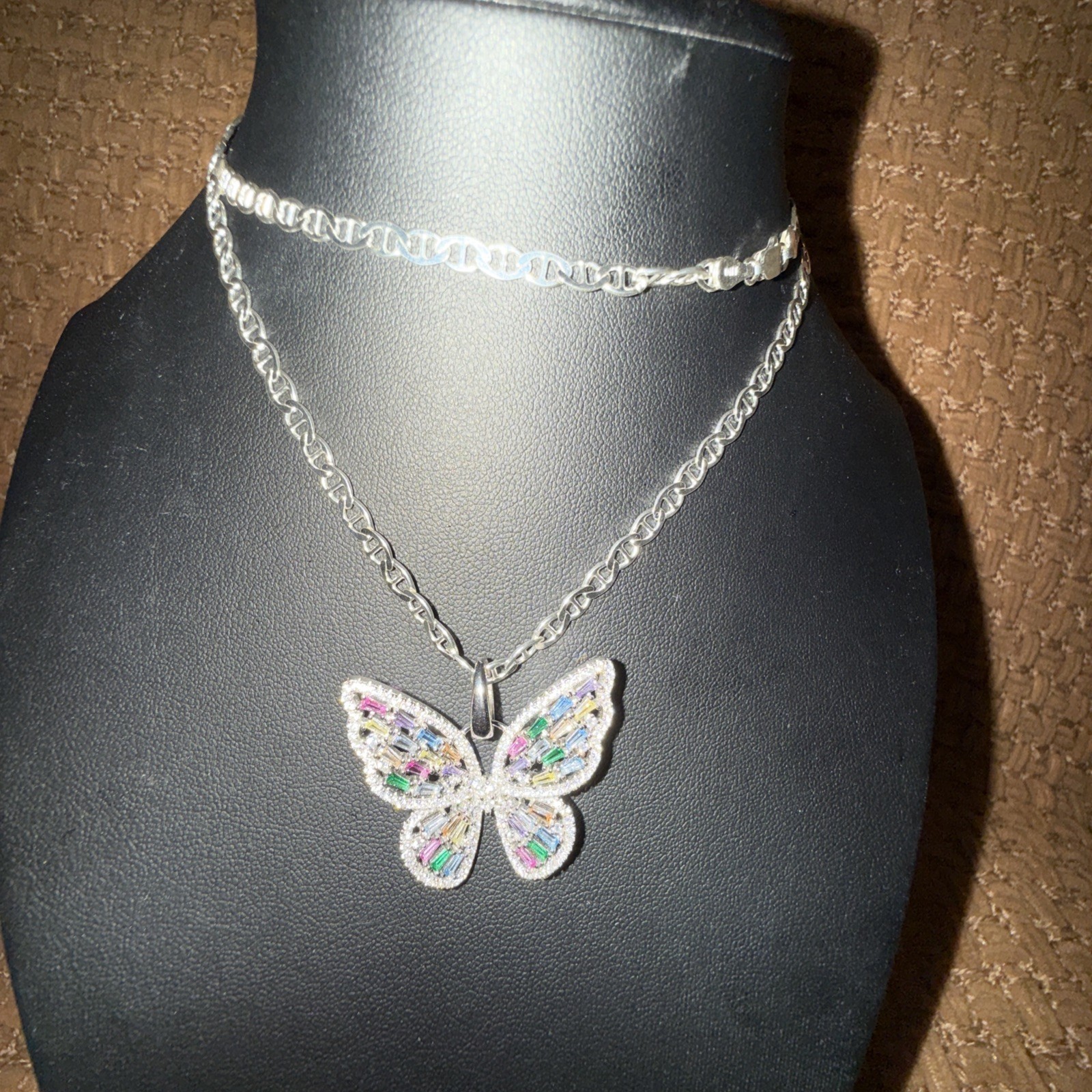 Picture 3 of 4