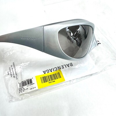 BALENCIAGA スキンXXLキャットサンクラス B0252S 002 Amazon.com: Balenciaga SKIN CAT XXL BB0252S Silver/Grey 80