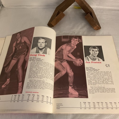 Davidson Basketball 1969-1970 Ephemera Magazine - Picture 6 of 10