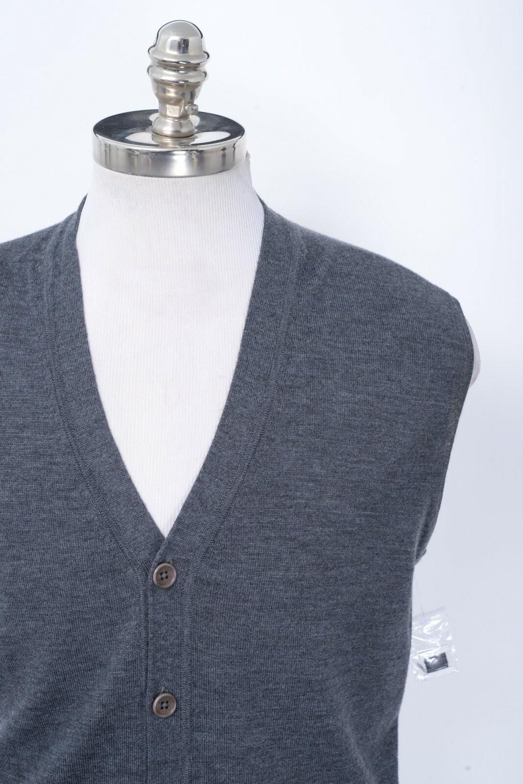 $198 NWT ROBERT TALBOTT Gray Maroon 