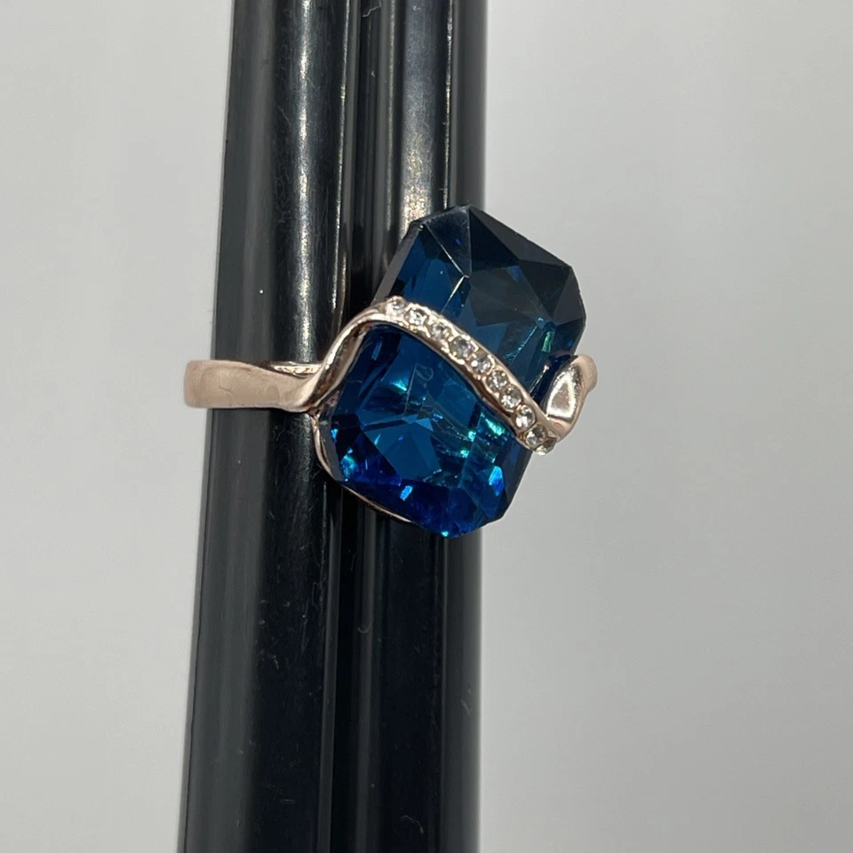 Rose Gold Filled Octagon Aquamarine Blue Rhinestone Wave Wavy Ring Size 7 - Image 3 of 4