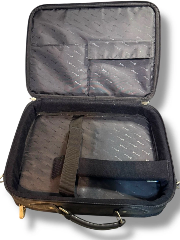 Targus CTM300 15" Negro Nylon Acolchado Laptop Hombro Maletín Bolso Foto 4 de 4