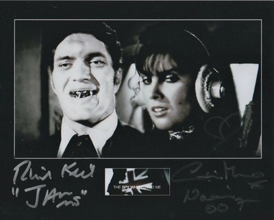 RICHARD KIEL ( ) & CAROLINE MUNRO   James Bond 007 Autogramm & COA ~ TSWLM 1977