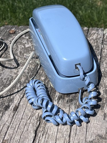 Vintage☆ AT&T Trimline 210 Touch Tone Push Button Wall/Desk Corded Phone~ BLUE