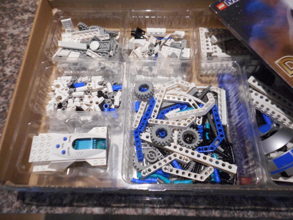 LEGO MINDSTORMS: Droid Developer Kit (9748) including manual - Image 4 of 4