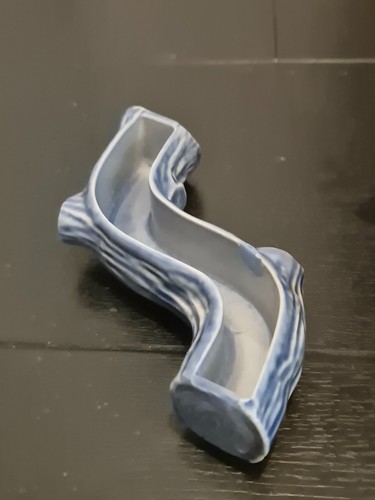 Wade 16cm Blue Log Effect Shaped Posy Dish - Picture 2 of 3