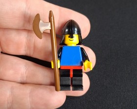 Vintage Lego Castle: Castle Guard 6035 PLEASE READ