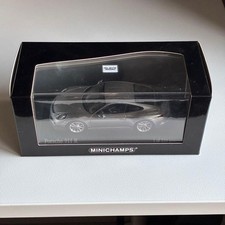 Minichamps 1/43 Porsche 911R 991 2016 Rhodium Silver Model Car Used